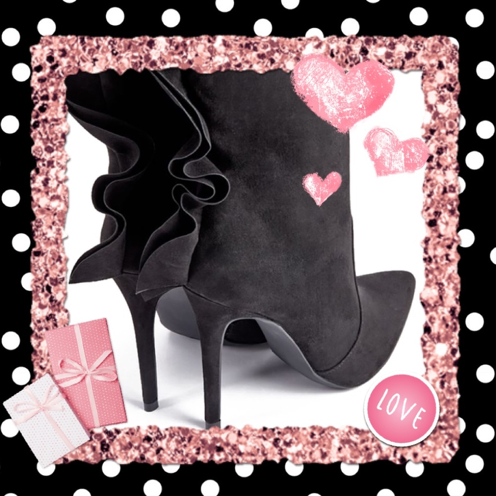 Boots w/Flare!